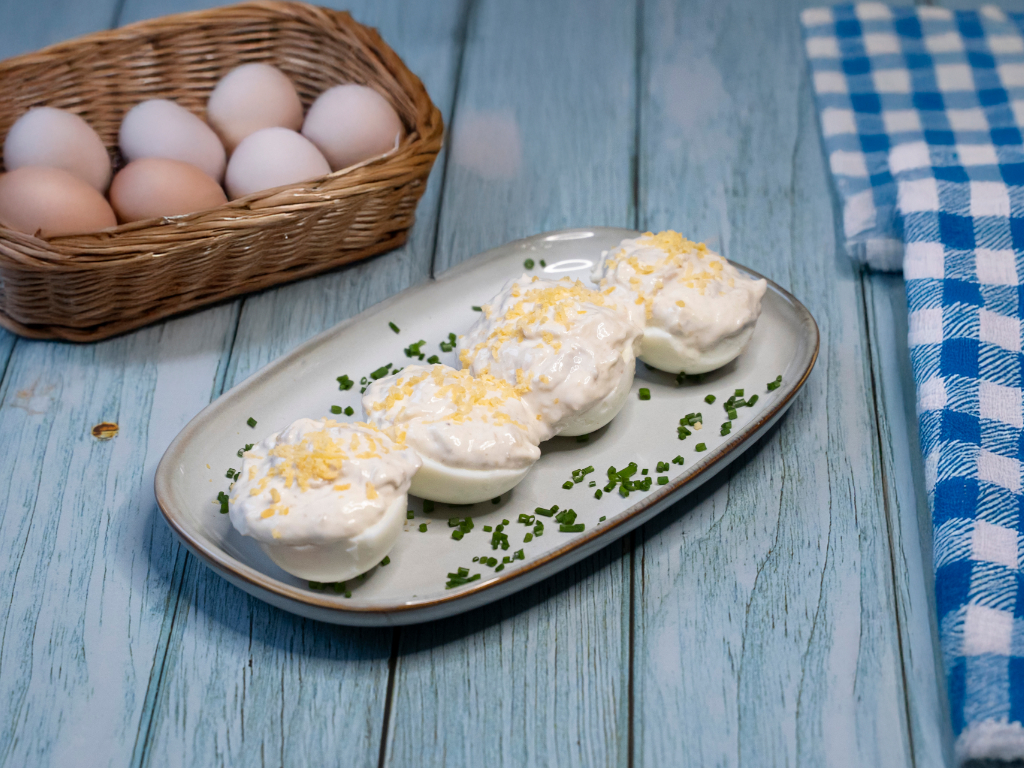 Huevos con relleno de Atún